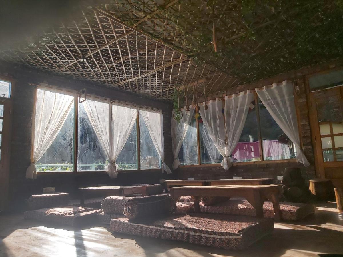 The Bunker House Hotell Chopta Exteriör bild