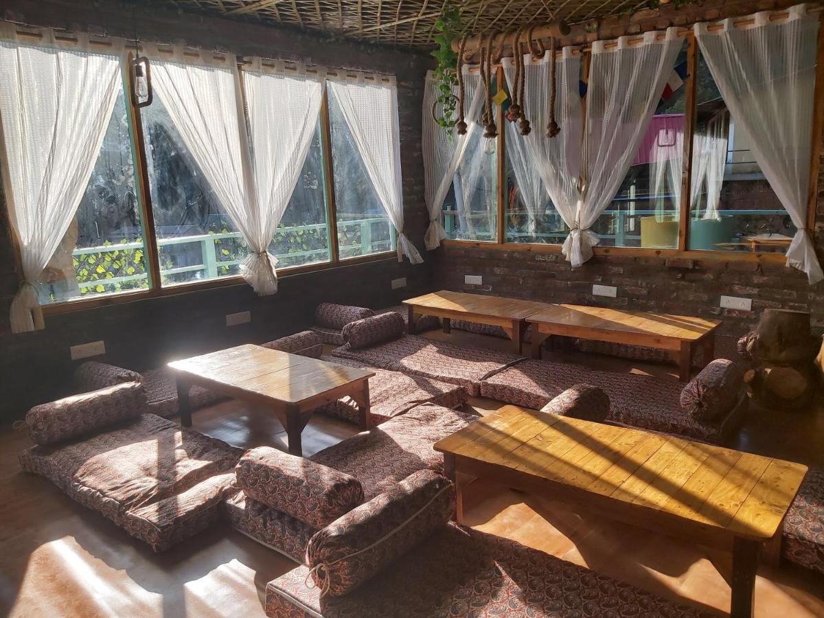 The Bunker House Hotell Chopta Exteriör bild